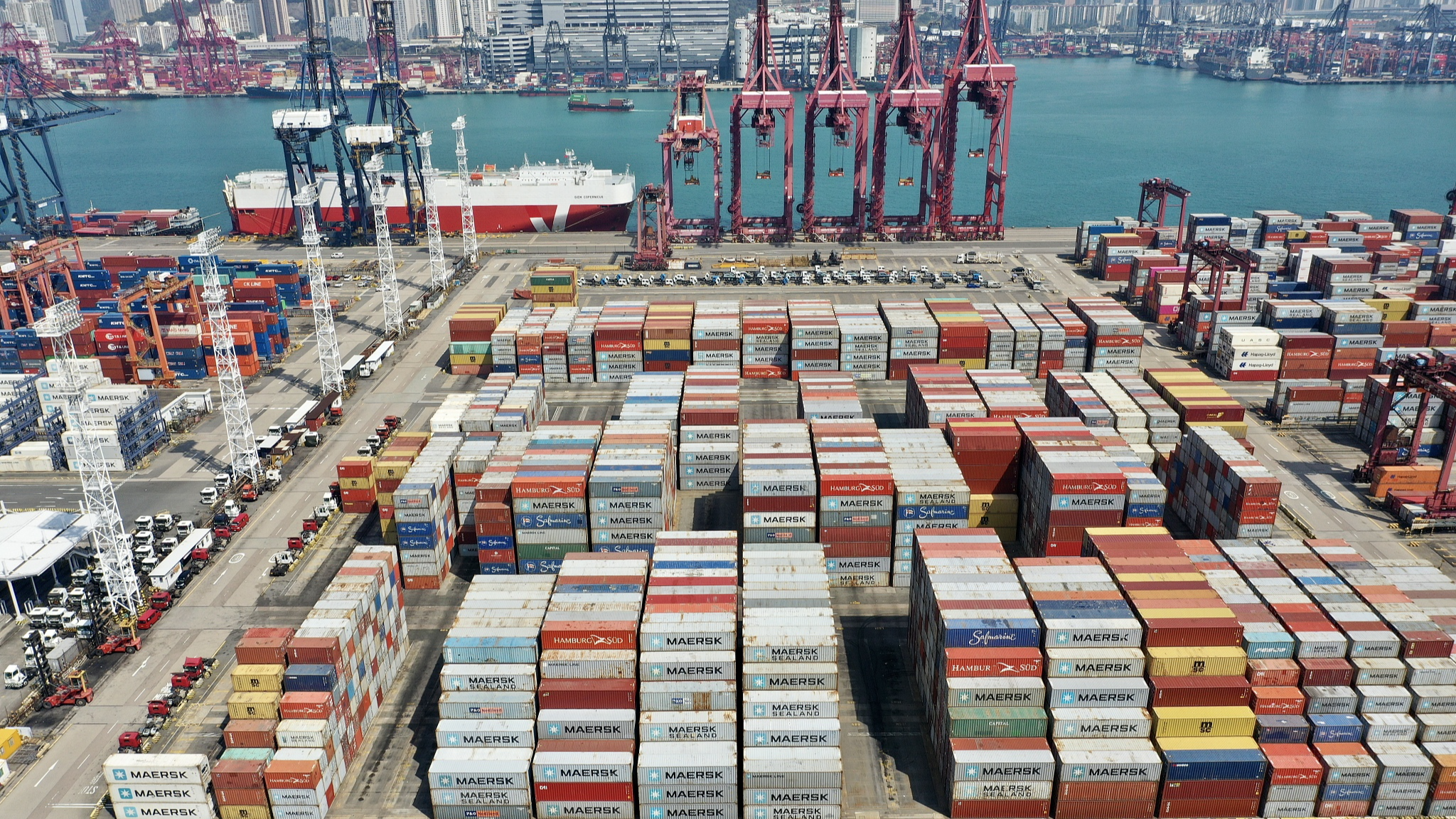 A view of a port in south China's Hong Kong Special Administrative Region, February 27, 2022. /CFP