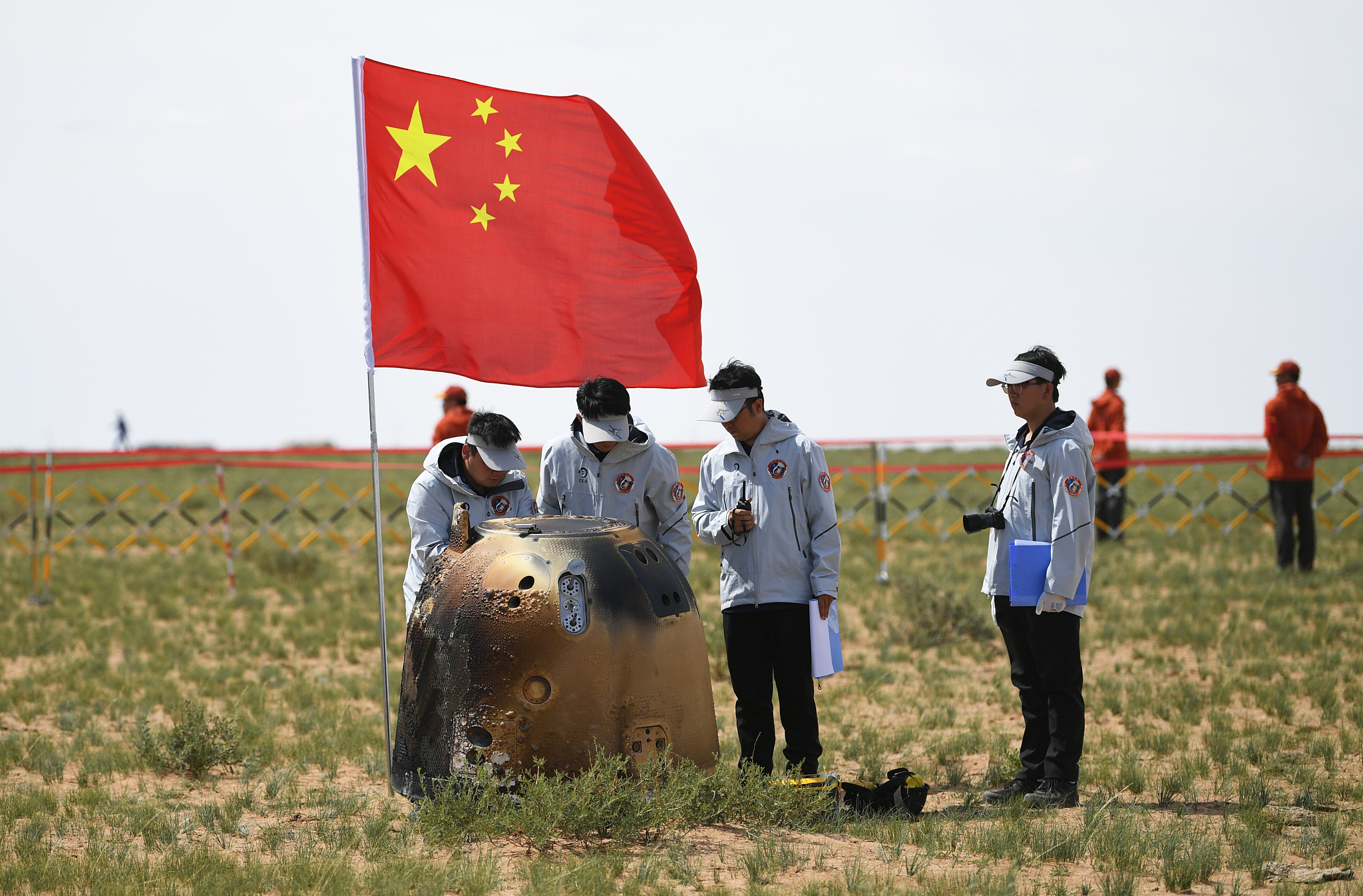 The Chang'e 6 return capsule is pictured after its landing in Inner Mongolia on June 25, 2024. /CFP