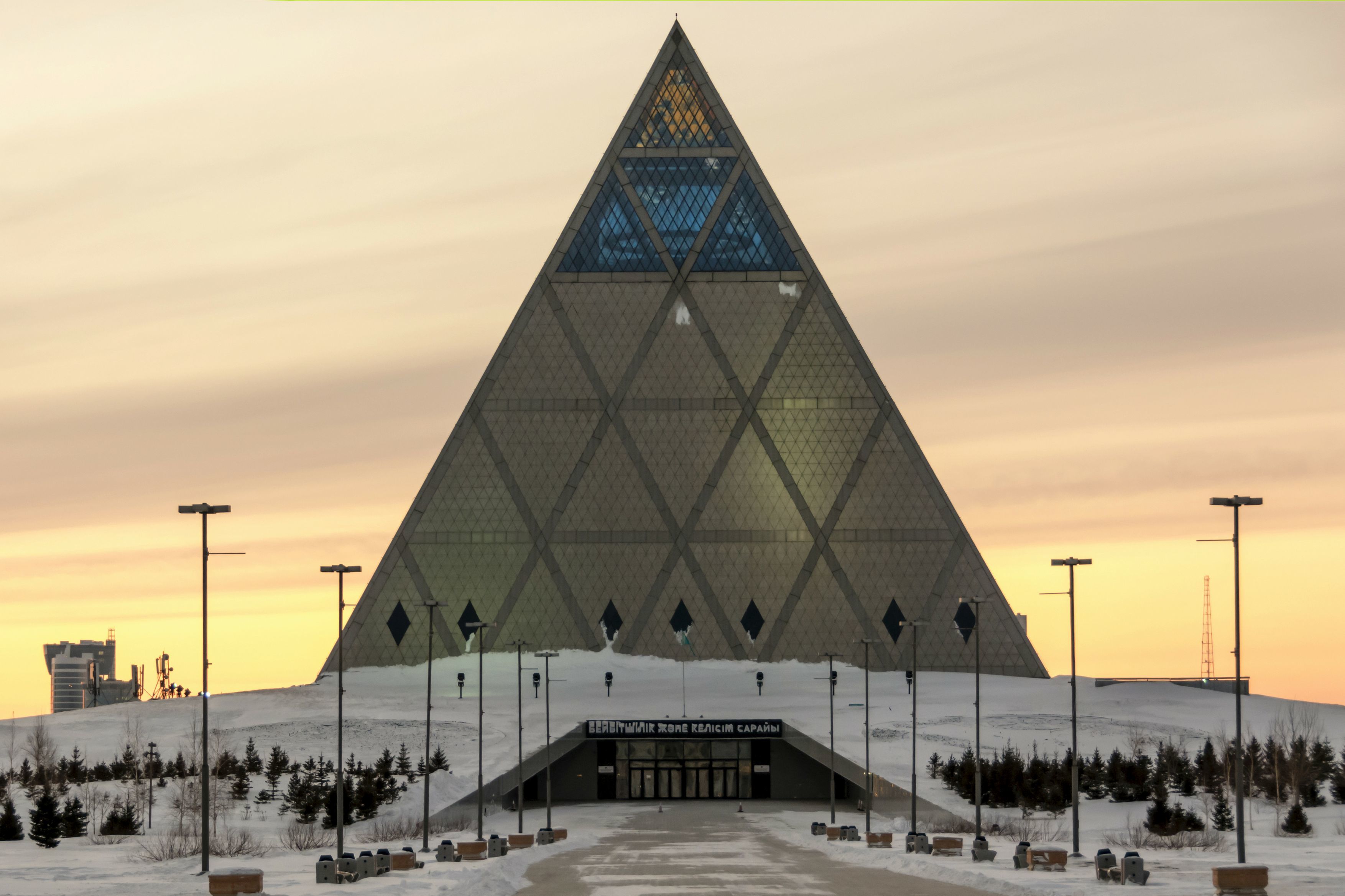 The Palace of Peace and Reconciliation is a pyramid in Astana, the capital of Kazakhstan. /CFP