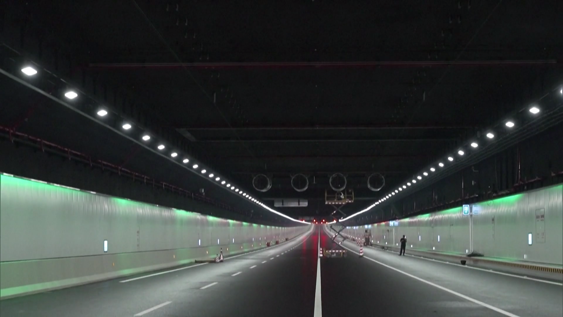 The undersea tunnel of the Shenzhen-Zhongshan Link in south China's Guangdong Province. /CFP
