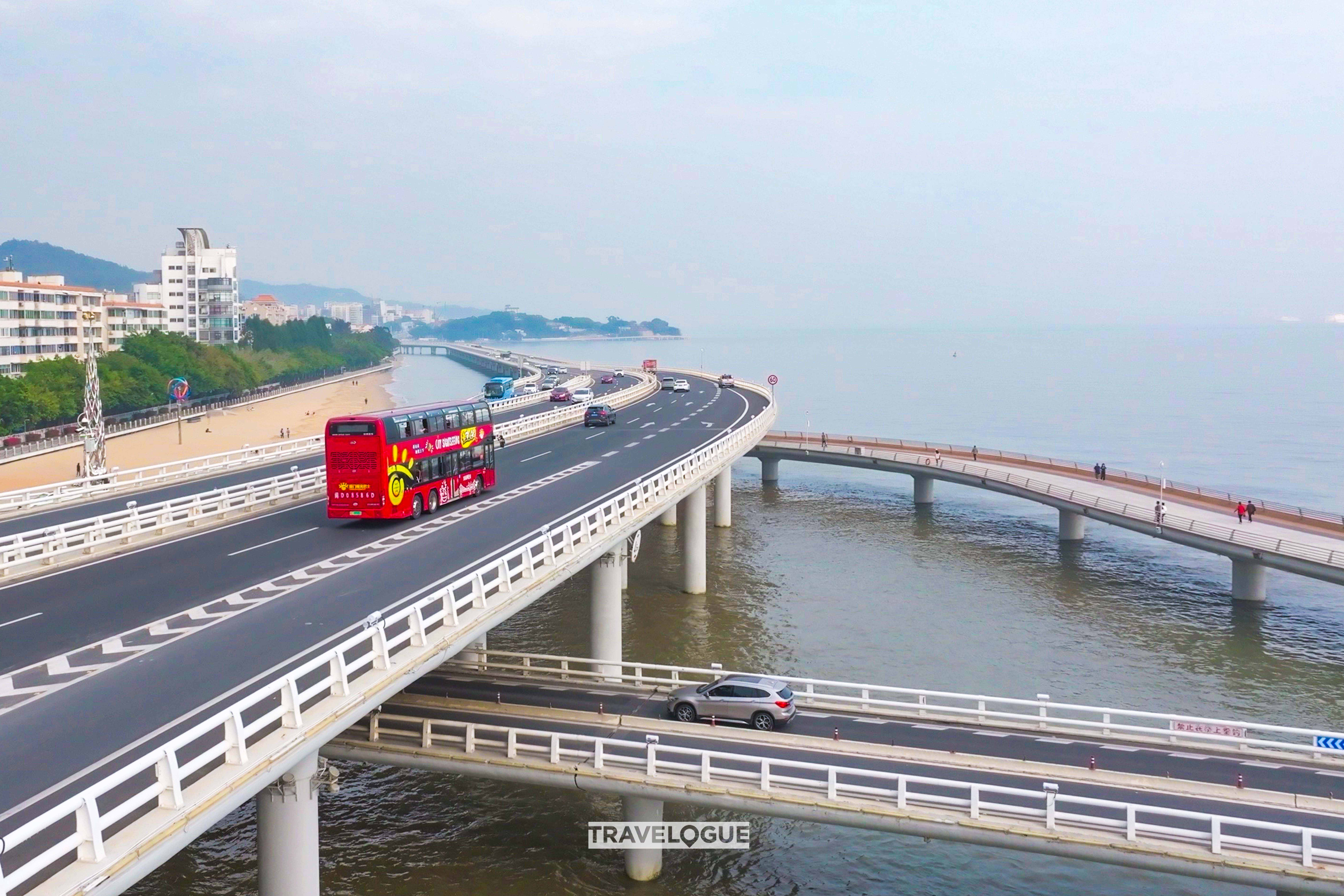 The sightseeing bus route has 20 stops in Xiamen, Fujian Province. /CGTN