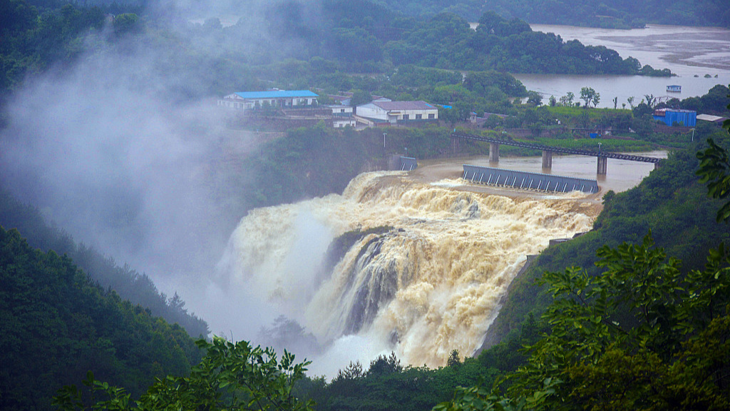 Maojianshui Hydropower Station is releasing flood waters, Anqing City, East China's Anhui Province, June 29, 2024. /CFP
