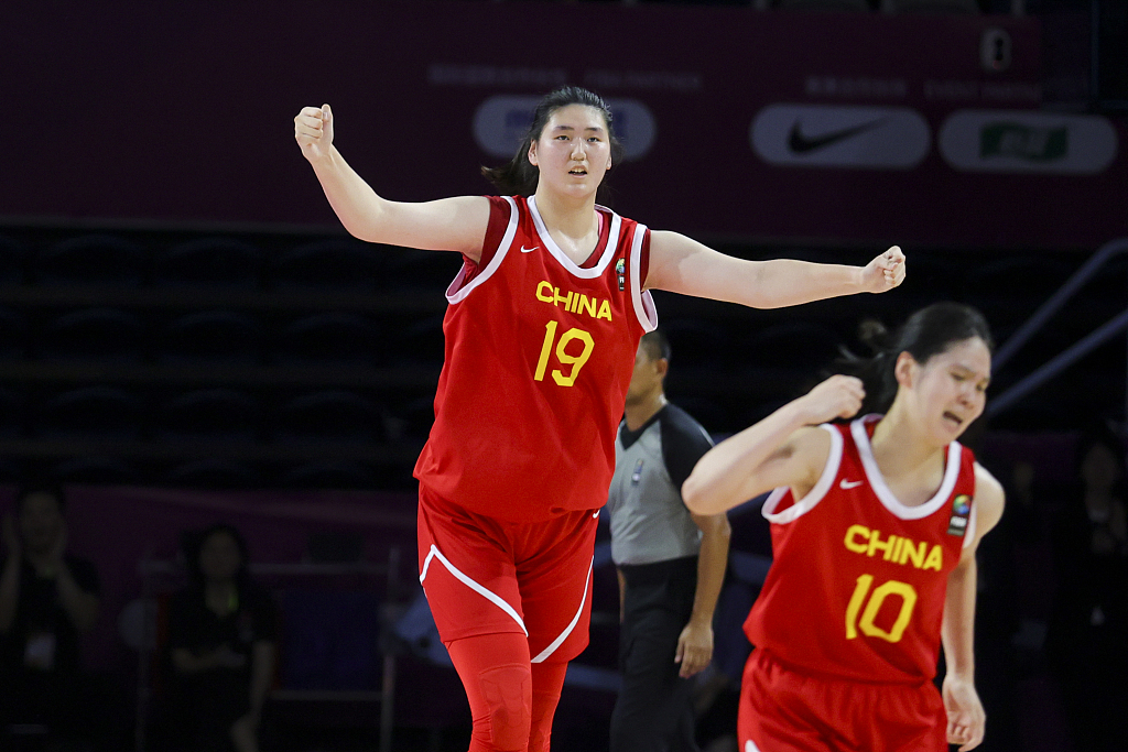 Zhang Ziyu (#19) of China celebrates after scoring during the FIBA U18 Women's Asian Cup final between Australia and China in Shenzhen, China, June 30, 2024. /CFP 