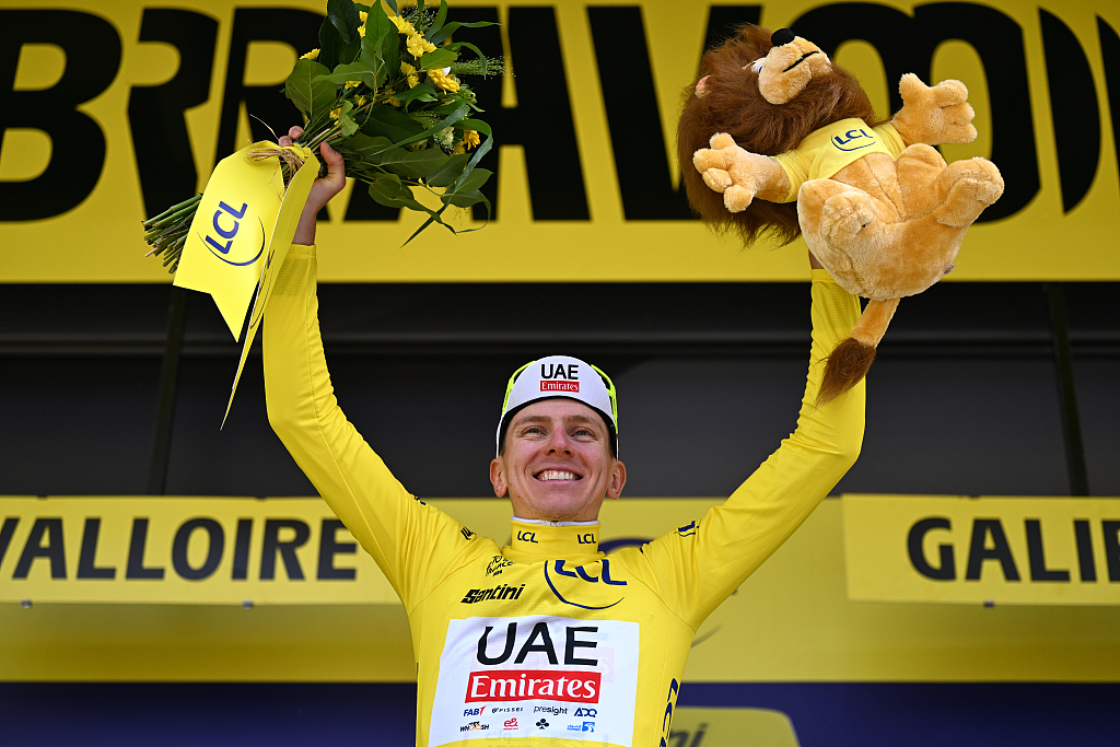 Tadej Pogacar of UAE Team Emirates celebrates at the podium as Yellow Leader's Jersey holder during the 111th Tour de France 2024, Stage 4, in Valloire, France, July 2, 2024. /CFP