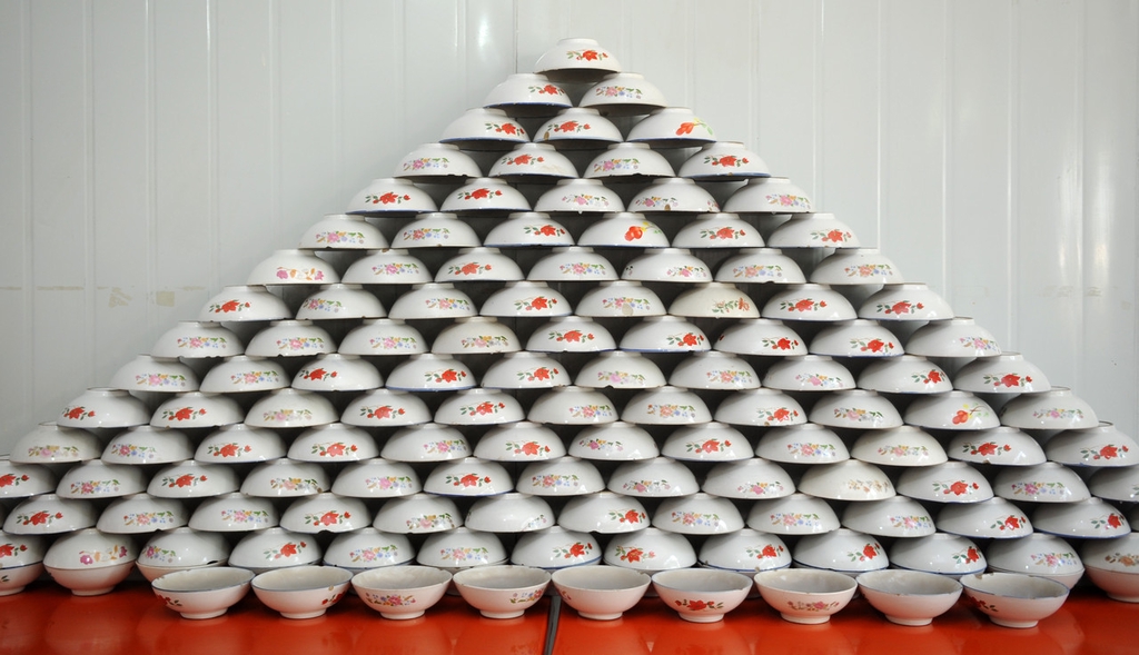 Bowls for making wantuan stacked in a pyramid formation /IC