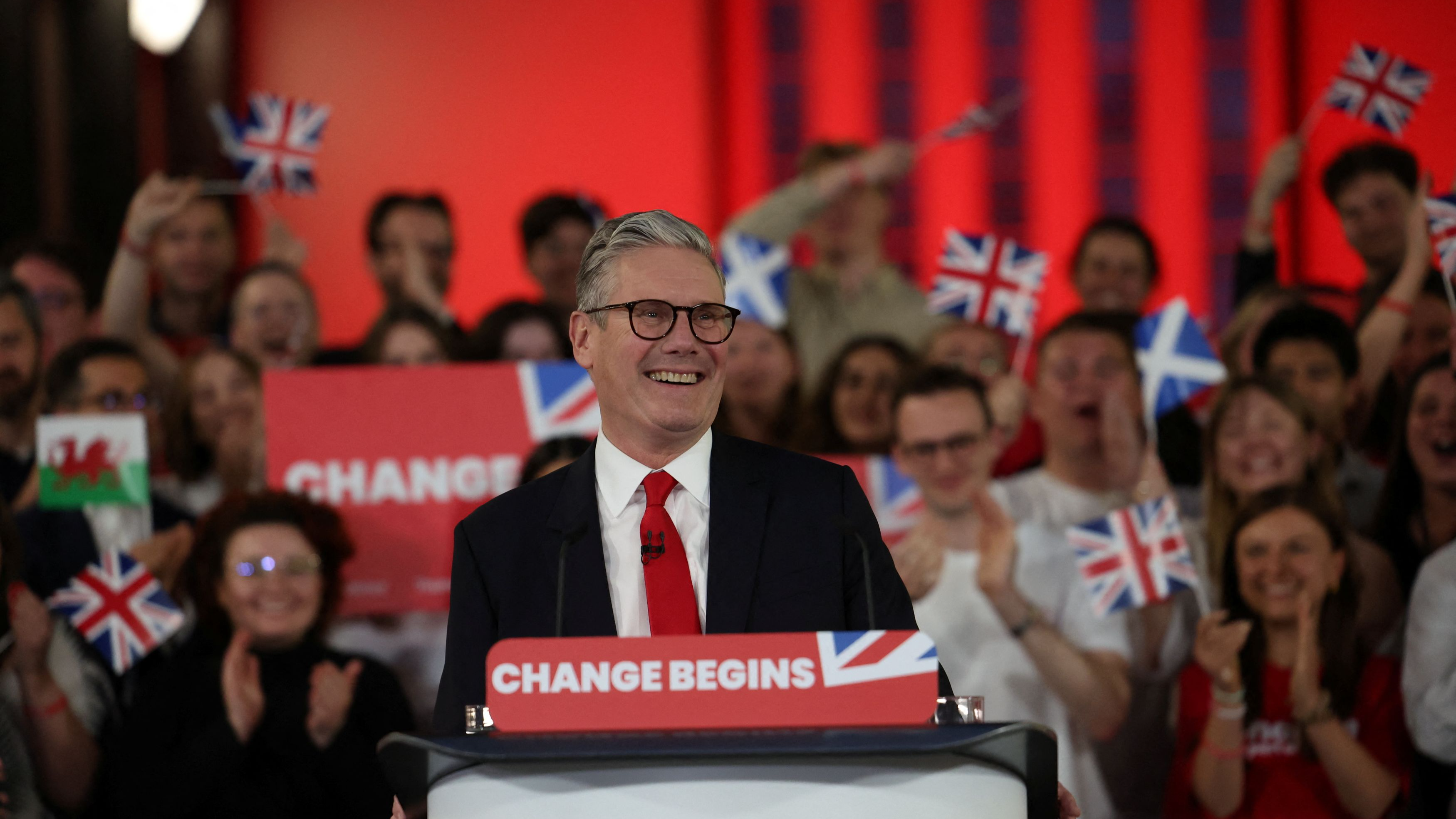 Keir Starmer, leader of Britain's Labour Party, addresses supporters at a reception to celebrate his party's election win, at Tate Modern, in London, Britain, July 5, 2024. /Reuters