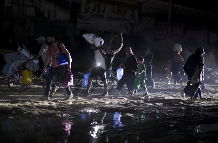 Palestinians displaced by the Israeli air and ground offensive in Gaza  following an evacuation order by the Israeli army to leave the eastern part of Khan Younis in the Gaza Strip, July 1, 2024. /CFP