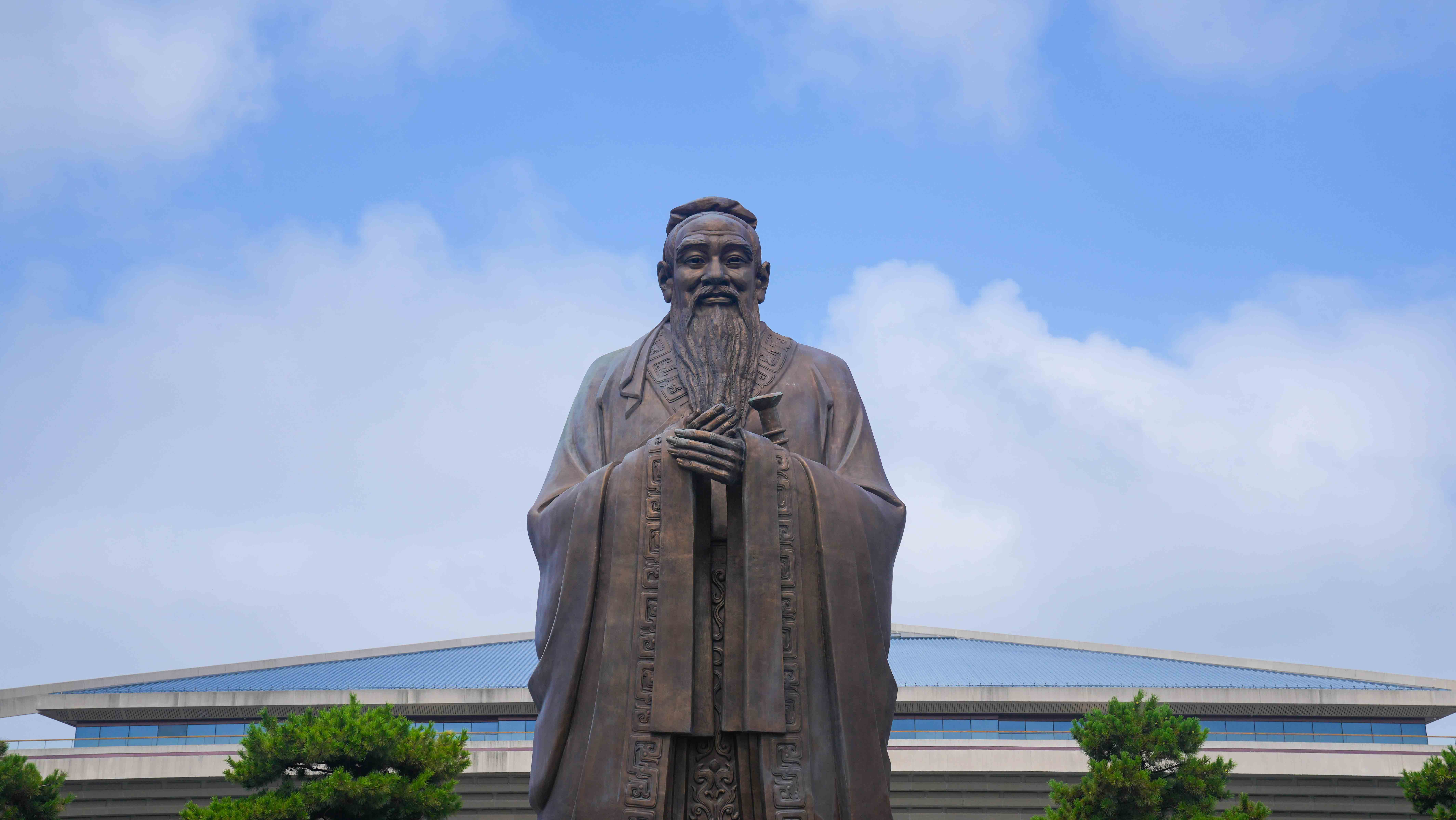 Confucius Museum hits peak summer vacation season