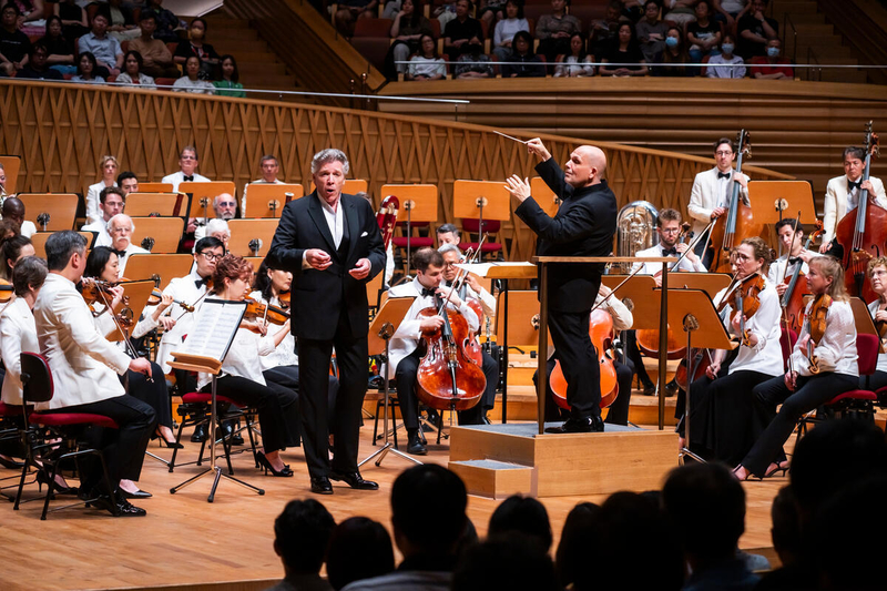 Baritone Thomas Hampson performs with the New York Philharmonic in Shanghai on July 2, 2024. /Chris Lee