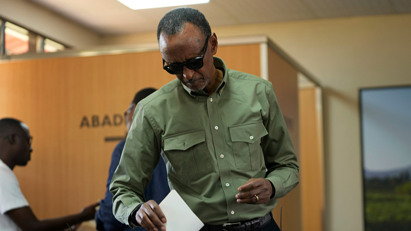 Rwanda's President Paul Kagame casts his vote in a presidential election, in Kigali, capital of Rwanda, July 15, 2024. /CFP