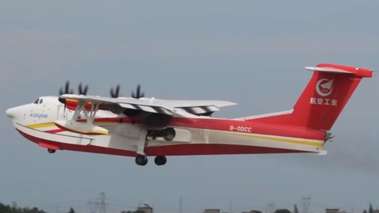 AG600 Amphibious Plane Successfully Completes Extreme Temperature Flight Test in China