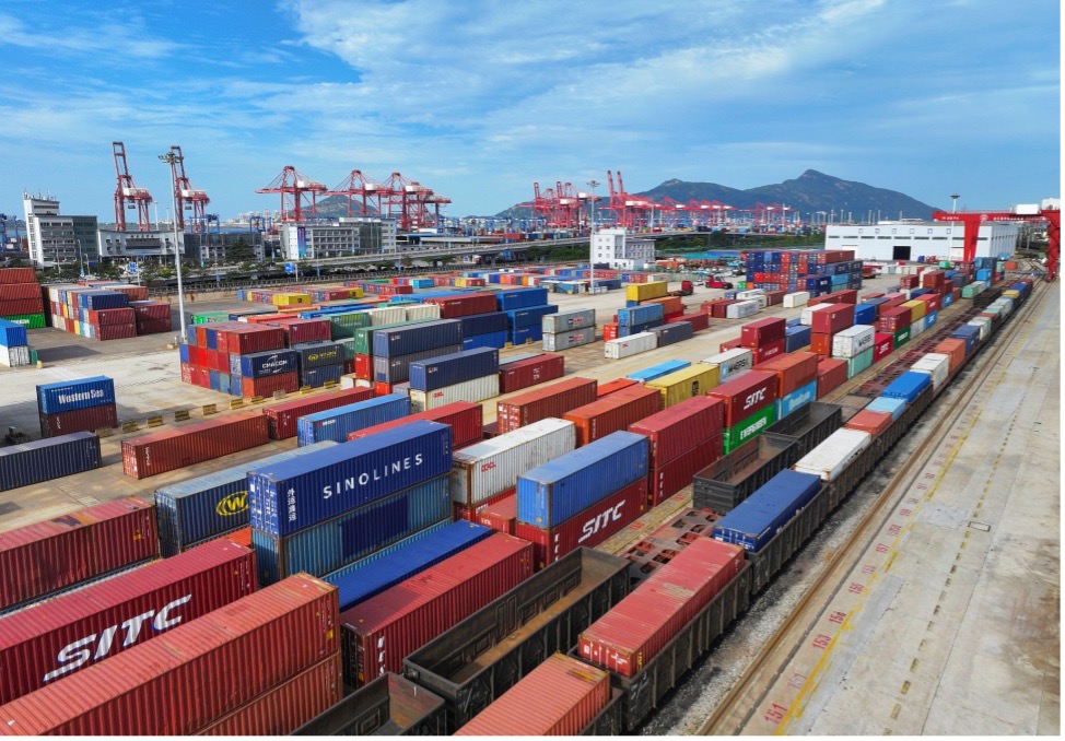 China-Kazakhstan International Logistics Base in the eastern Chinese port of Lianyungang, Jiangsu Province, September 4, 2023. /CFP