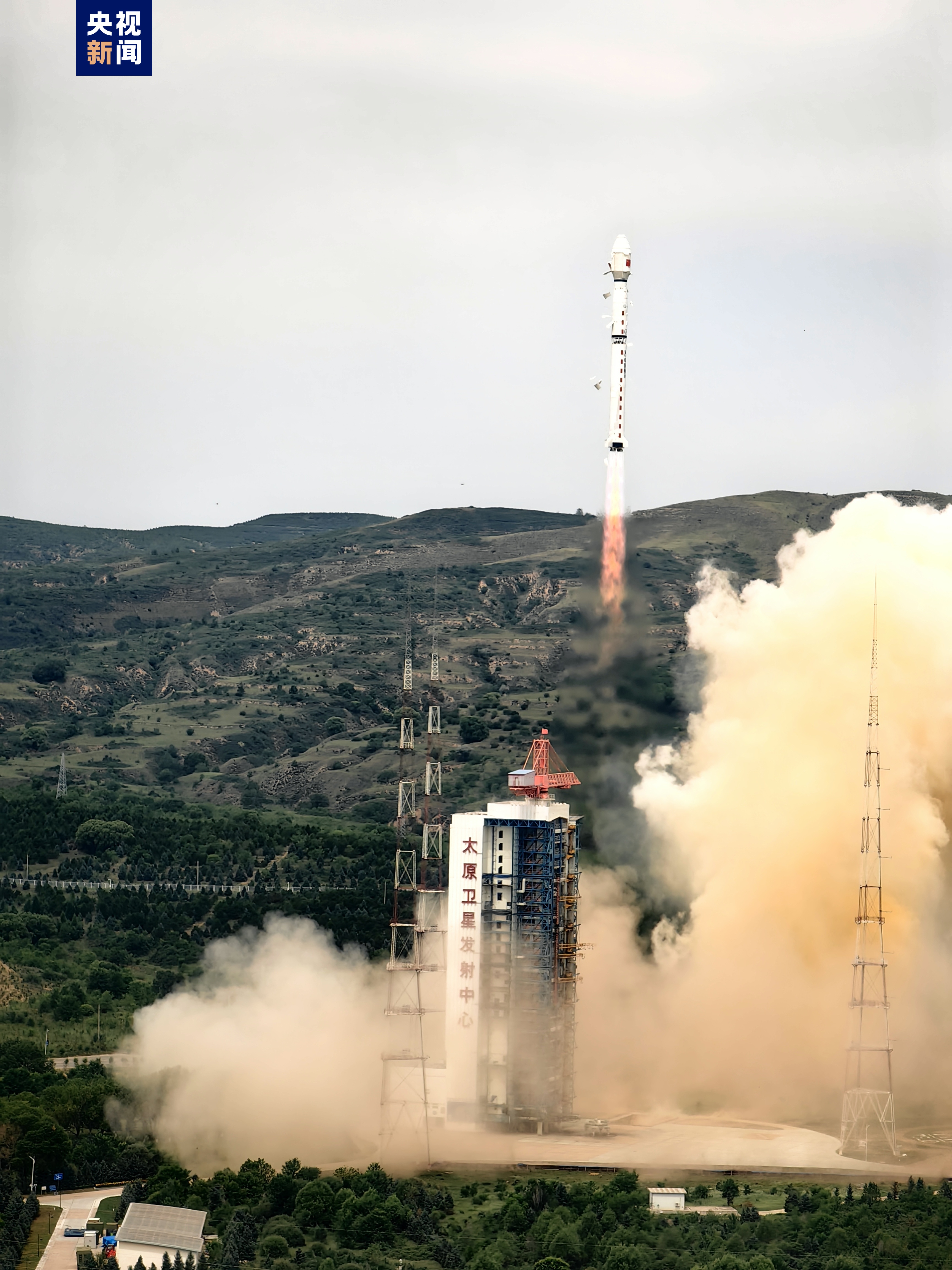 China sends a new Earth observation satellite, the Gaofen-11 05 satellite, into space from the Taiyuan Satellite Launch Center in north China's Shanxi Province, July 19, 2024. /CMG