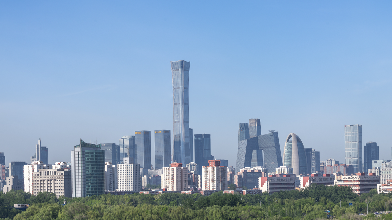 Xi chairs symposium for non-CPC personages' views on reform resolution