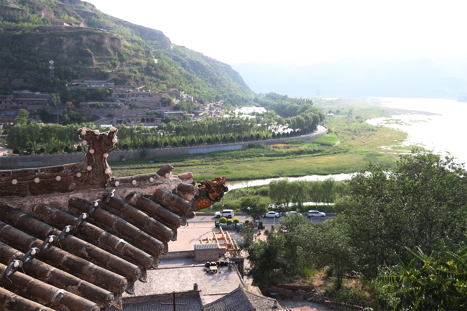 A view of Qikou Ancient Town from the Black Dragon Temple in Lvliang, Shanxi Province./CGTN
