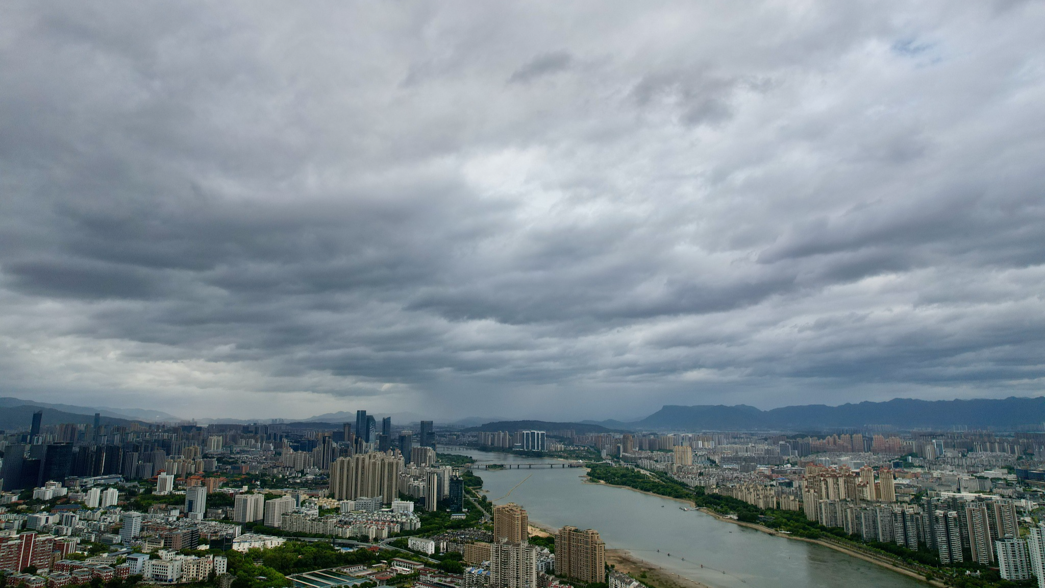 The sky is seen clouded in southeastern China's coastal city Fuzhou, July 24, 2024. /CFP