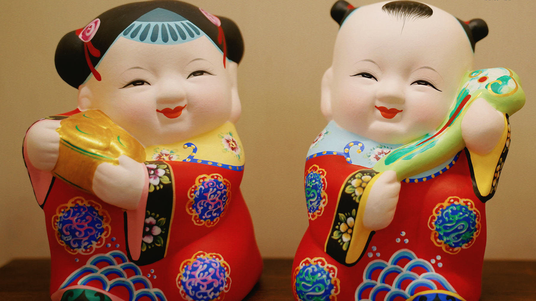 Joyful figurines hot souvenirs for visitors to Wuxi