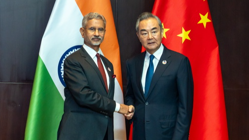 Chinese Foreign Minister Wang Yi (R) meets with Indian External Affairs Minister Subrahmanyam Jaishankar, Vientiane, capital of Laos, July 25, 2024. /Chinese Foreign Ministry
