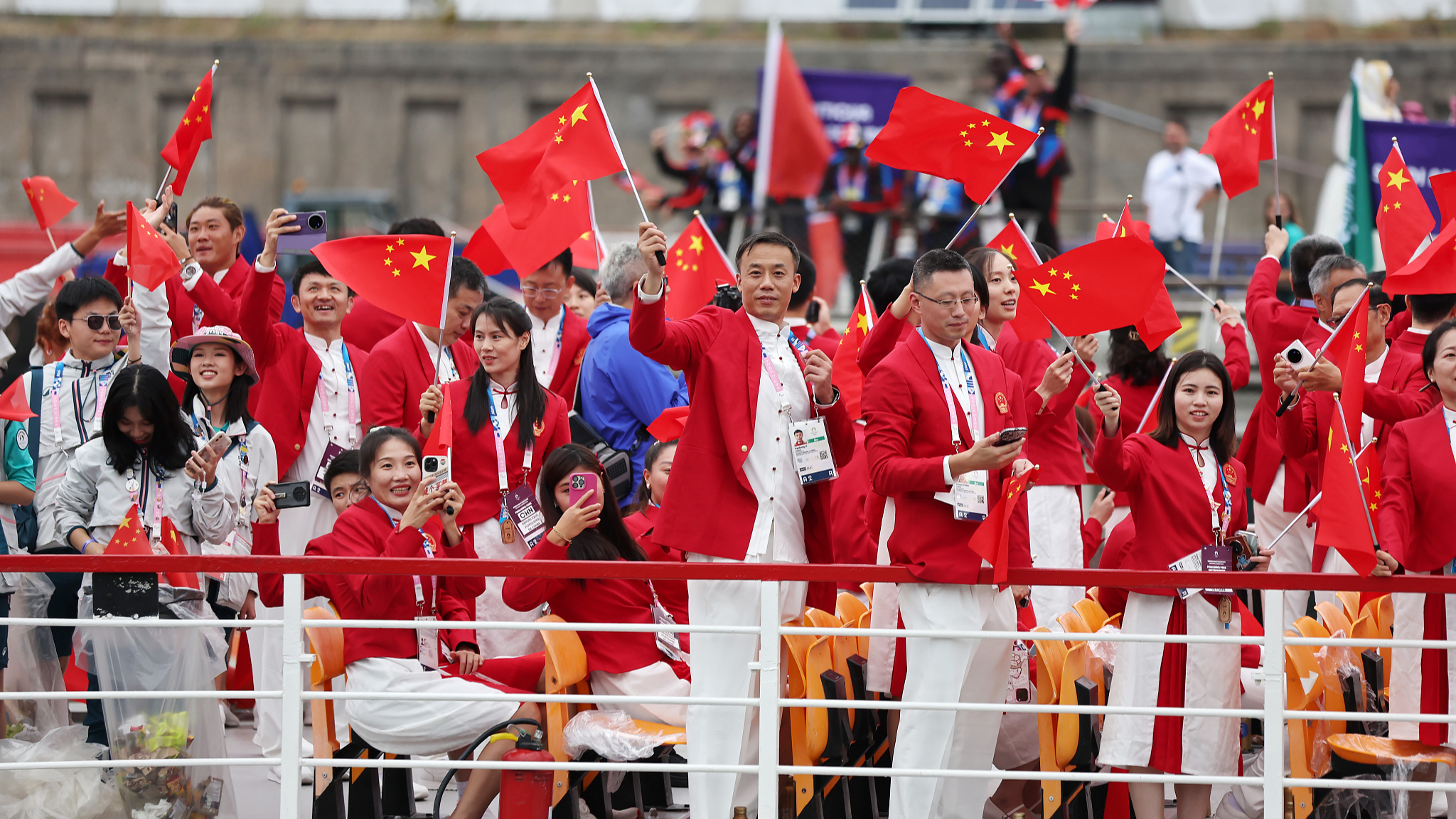 The Chinese delegation members attend the opening ceremony of the 2024 Summer Olympics in Paris, France, July 26, 2024. /CFP