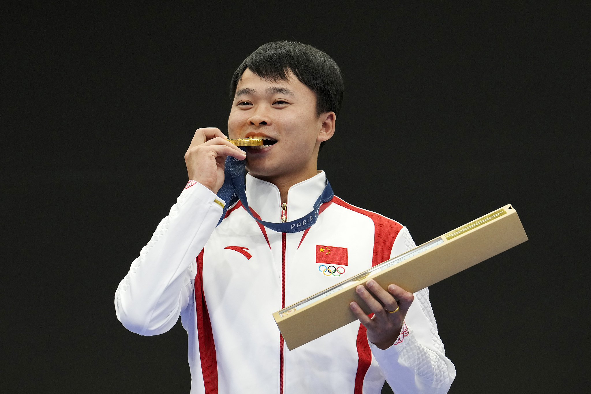 Xie Yu of China wins the 10-meter air pistol men's shooting gold medal at the 2024 Summer Olympic Games in Paris, July 28, 2024. /CFP