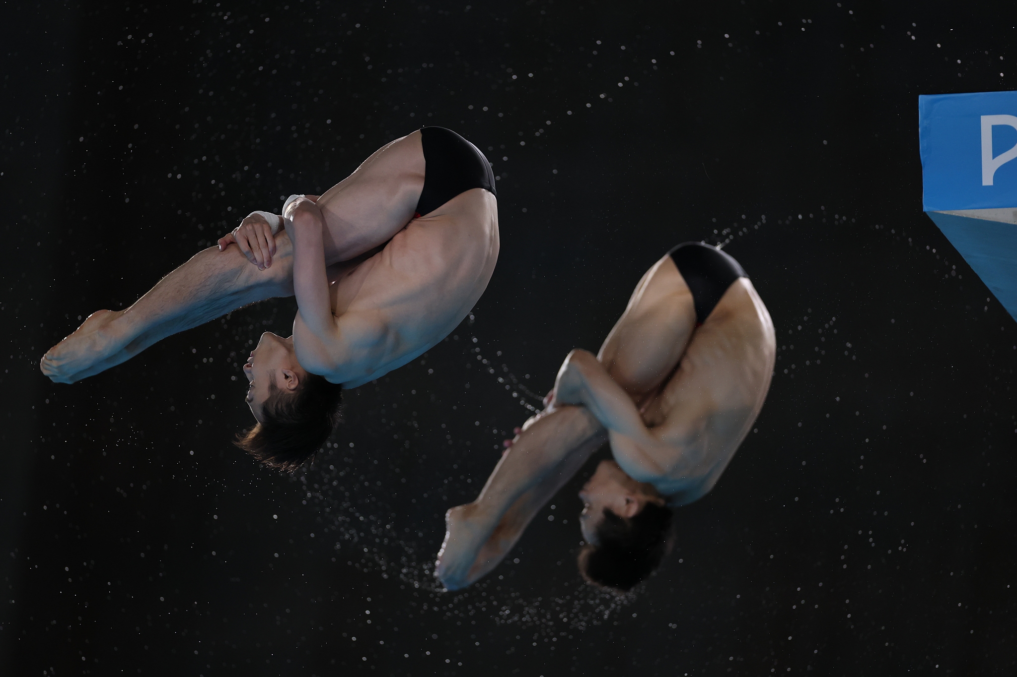 Lian Junjie and Yang Hao of China compete in the men's synchronized 10-meter platform diving final at the 2024 Summer Olympics in Paris, France, July 29, 2024. /CFP