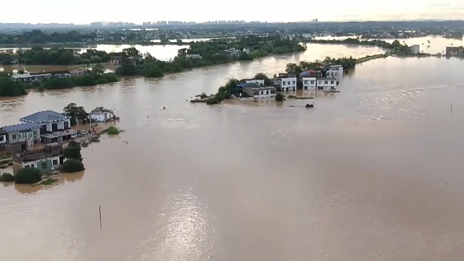 Live: Latest on dike breach in Xiangtan County, central China's Hunan Province