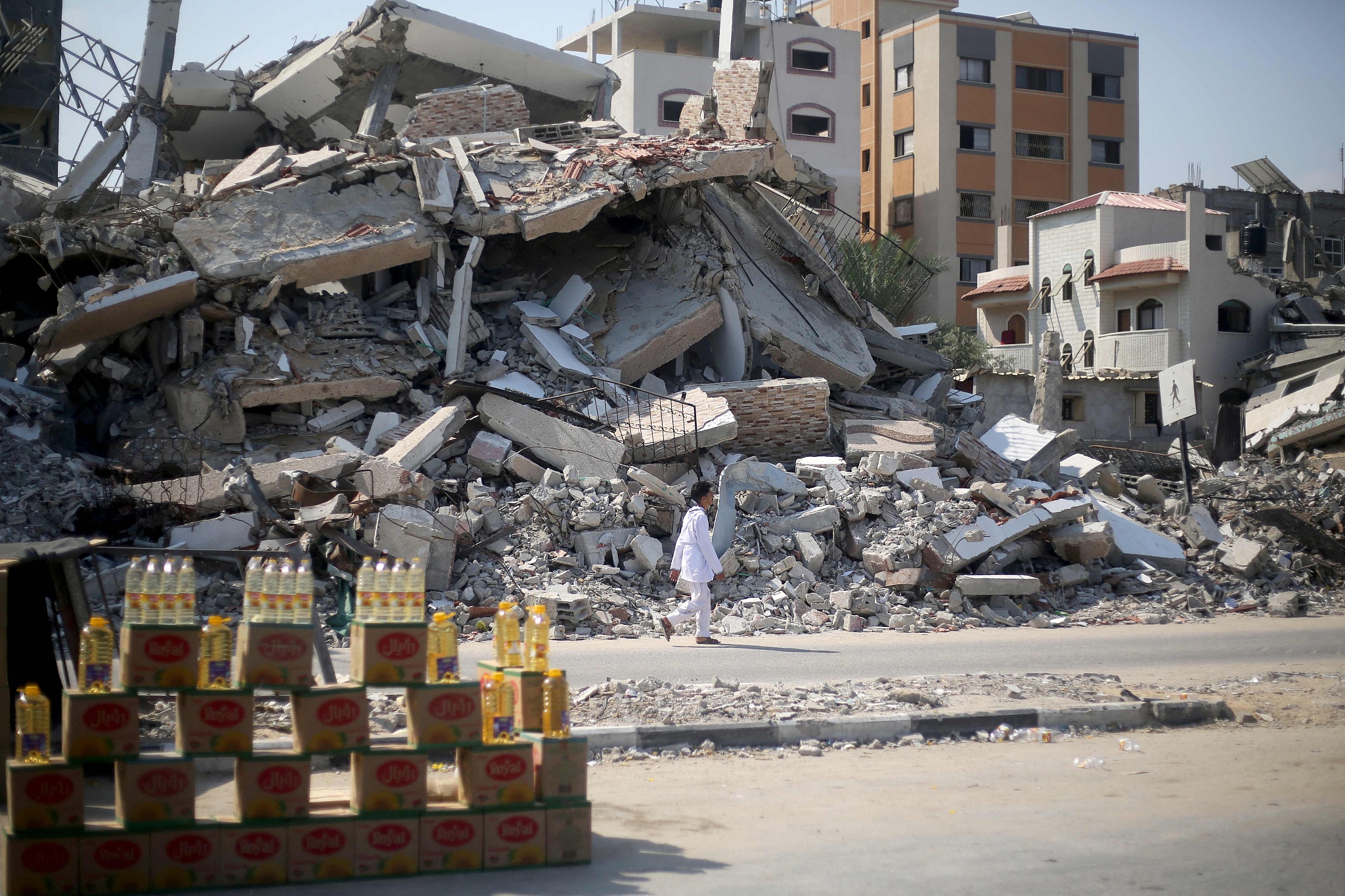 Devastated buildings in central Gaza, July 28, 2024. /CFP