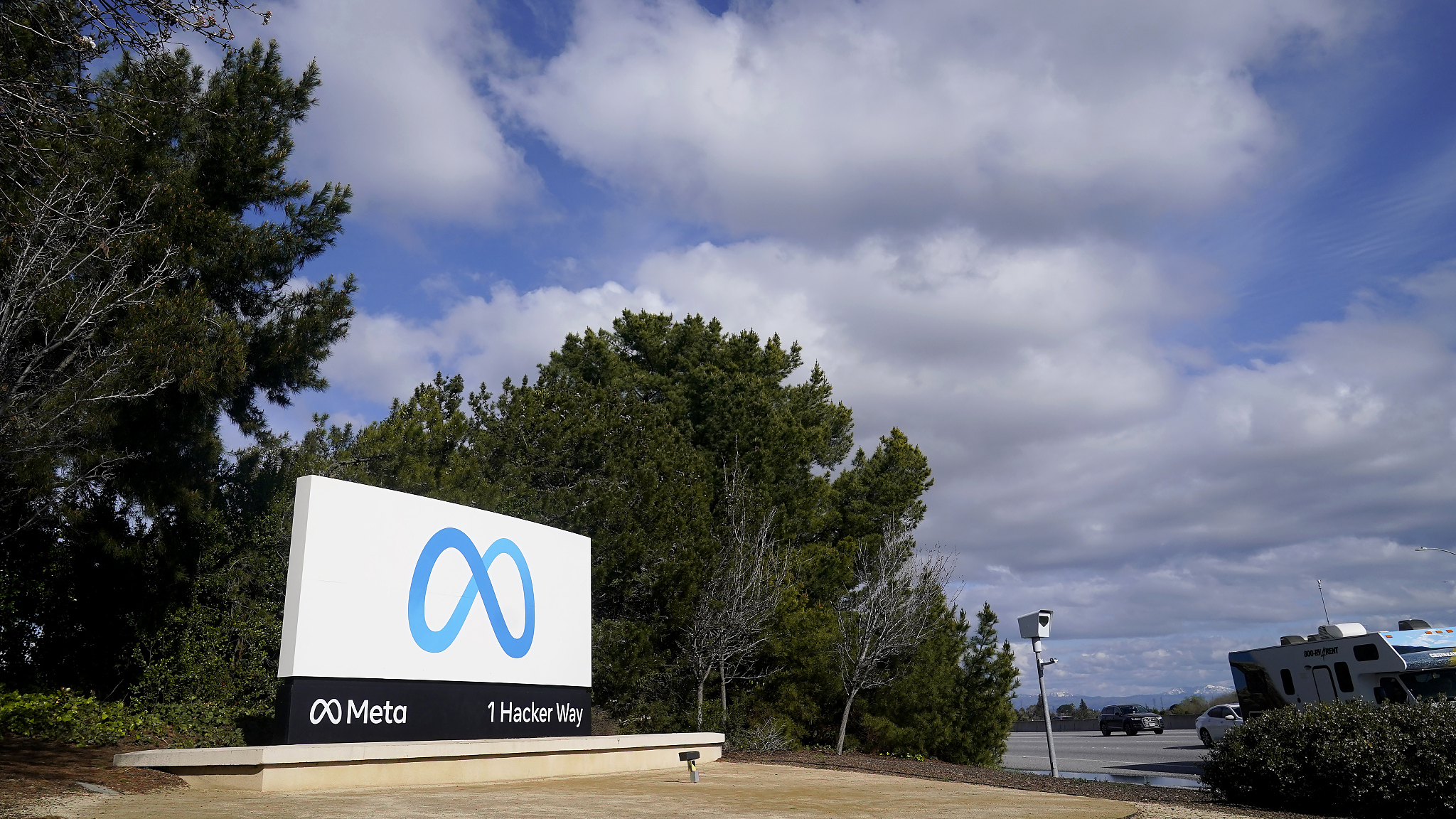 A Meta sign is shown outside of the company's headquarters in Menlo Park, California, U.S., March 7, 2023. /CFP