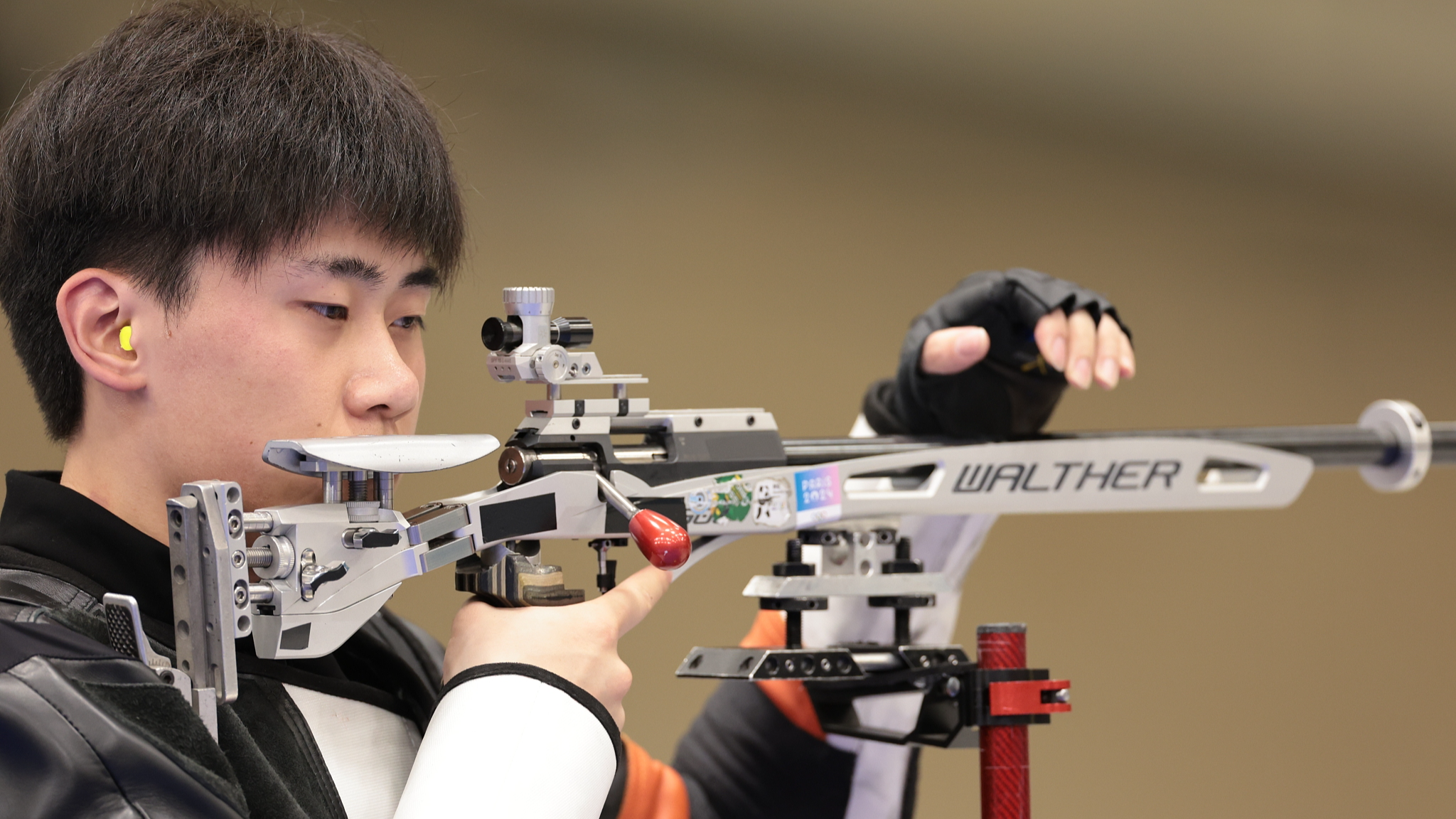 Liu Yukun earns China's 10th Paris gold in men's 50m rifle 3 positions