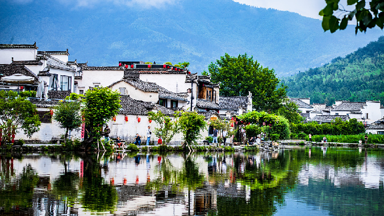 Hongcun, a charming ancient water village