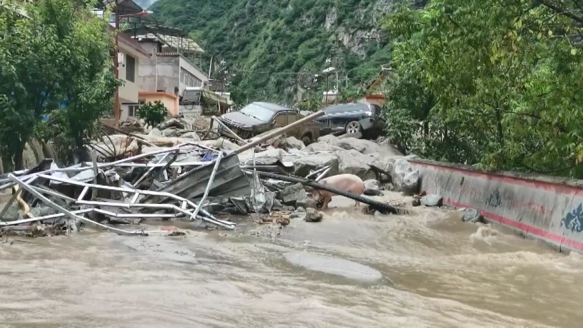 Large stones and other debris block a roadway after a mudslide hit Kangding City in Ganzi Zang Autonomous Prefecture, southwest China's Sichuan Province, August 3, 2024. /CFP