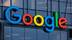 U.S. judge rules Google holds illegal monopoly on search