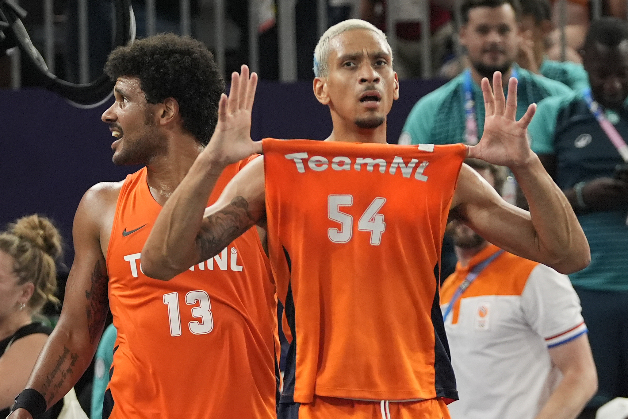 Worthy de Jong (#54) of the Netherlands celebrates their 18-17 win over France in the 3x3 men's basketball final at the 2024 Summer Olympic Games in Paris, France, August 5, 2024. /CFP