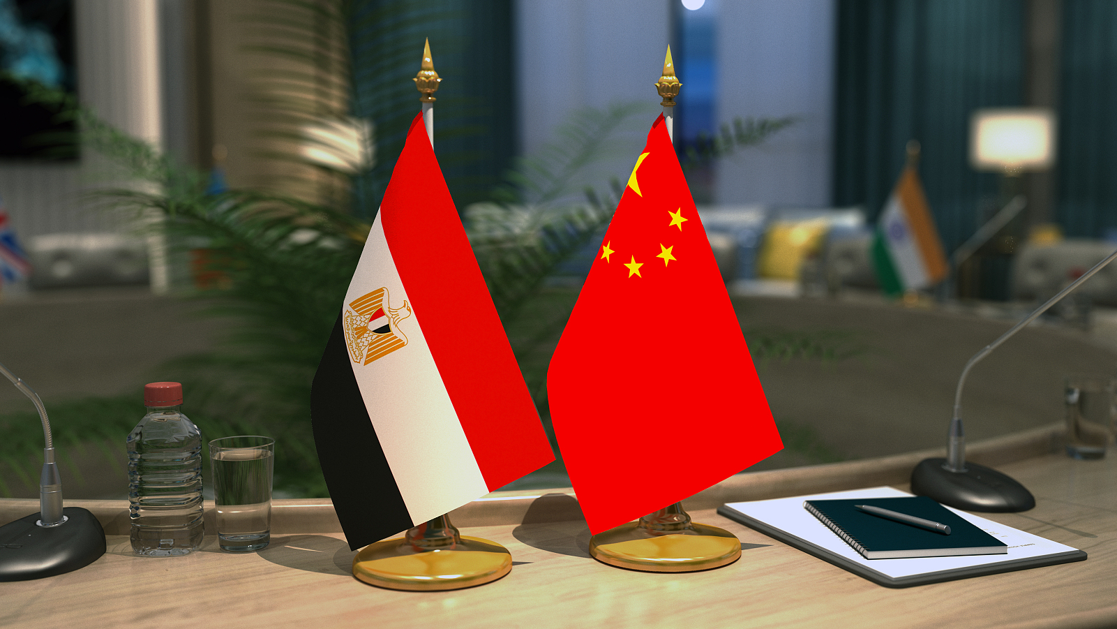 National flags of China and Egypt. /CFP