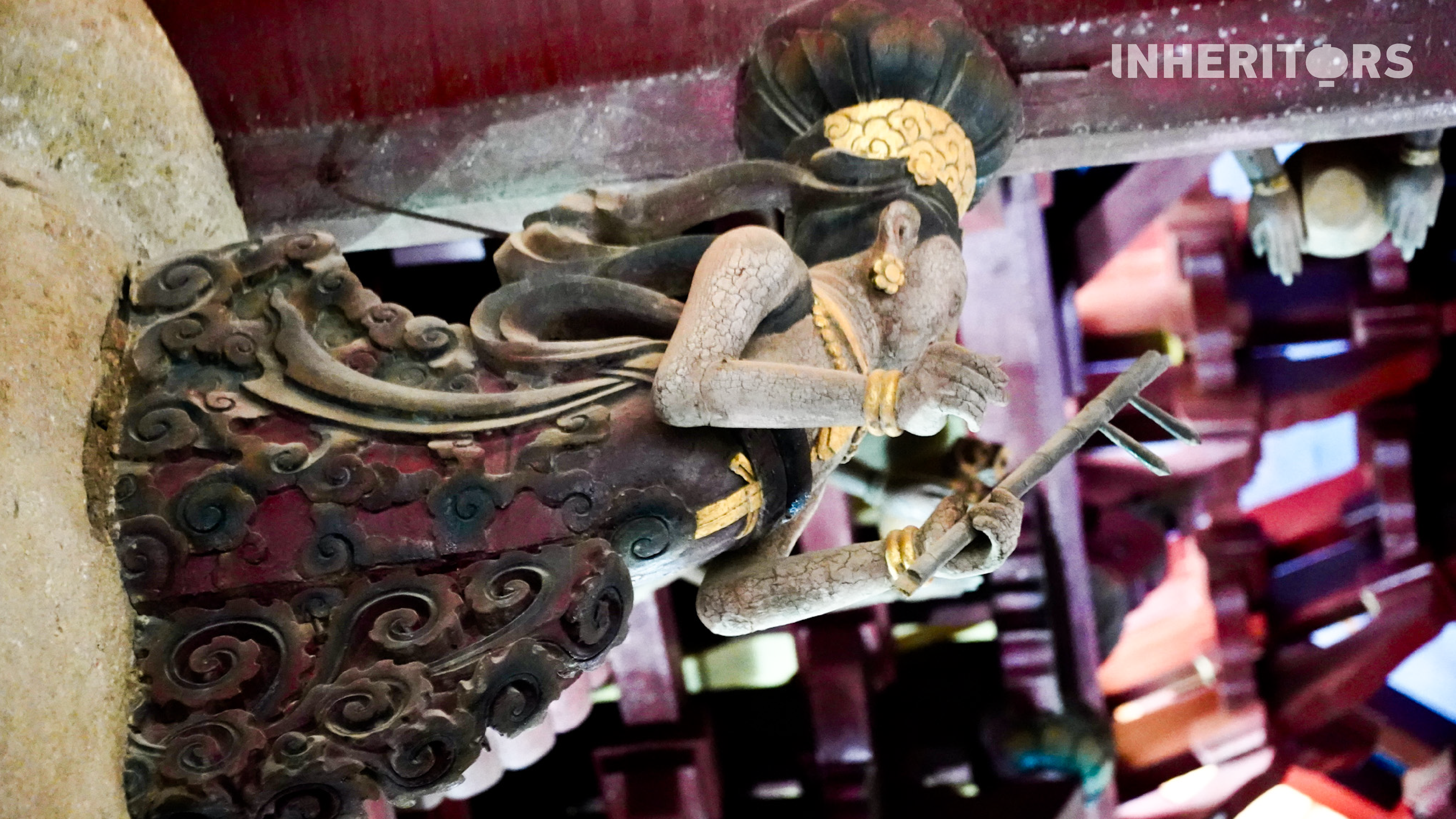 A view of exquisite woodcarvings of flying Apsaras in the main hall of the Kaiyuan Temple in Quanzhou, Fujian Province. /CGTN