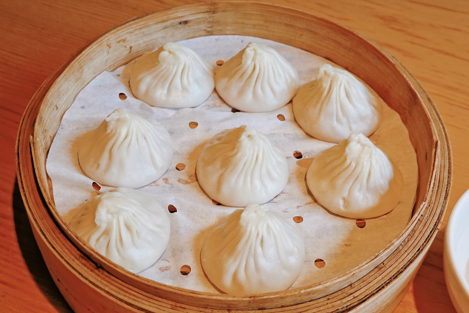 A trayful of the Wuxi-style steamed buns are pictured on July 21, 2024. /CGTN