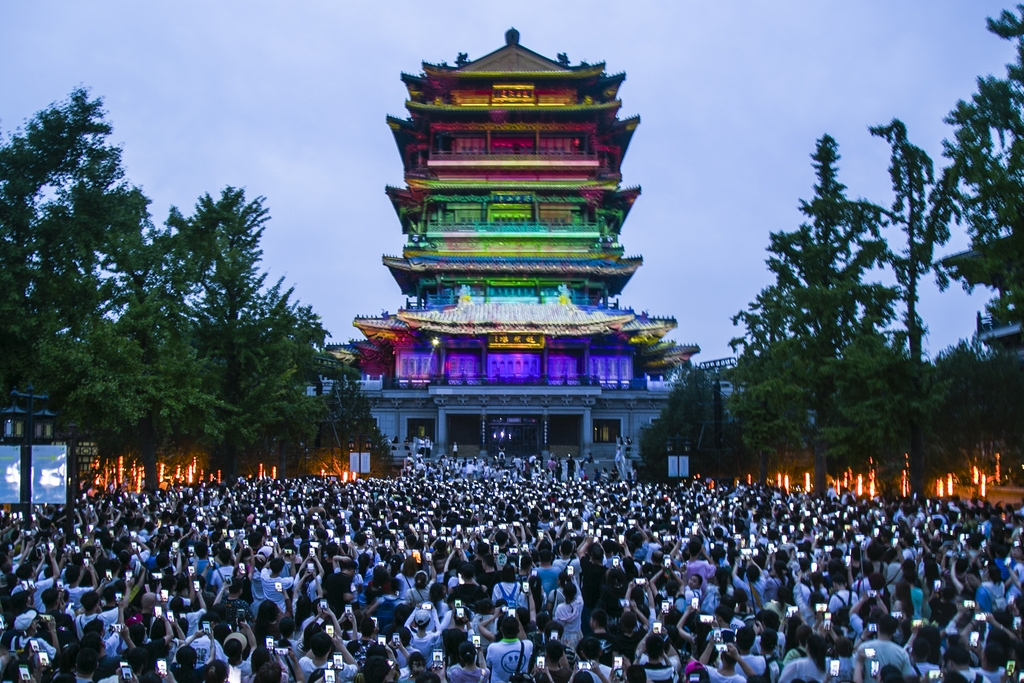 A 3D mapping show is staged at the Chaoran Tower in Jinan, Shandong Province on August 10, 2024. /IC