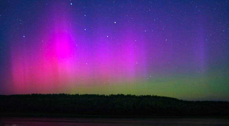 The aurora borealis and a meteor shower appear in the skies over China's northernmost city of Mohe in Heilongjiang Province, August 12, 2024. /CFP