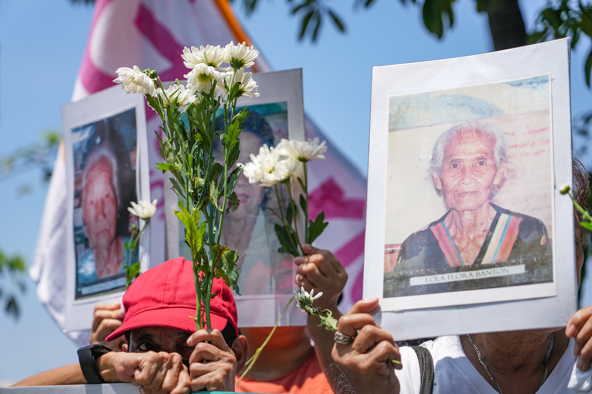 People participate in a demonstration fighting for justice for Philippine wartime sexual slavery victims of the Japanese troops during World War II in Manila, the Philippines, August 14, 2024. /CFP