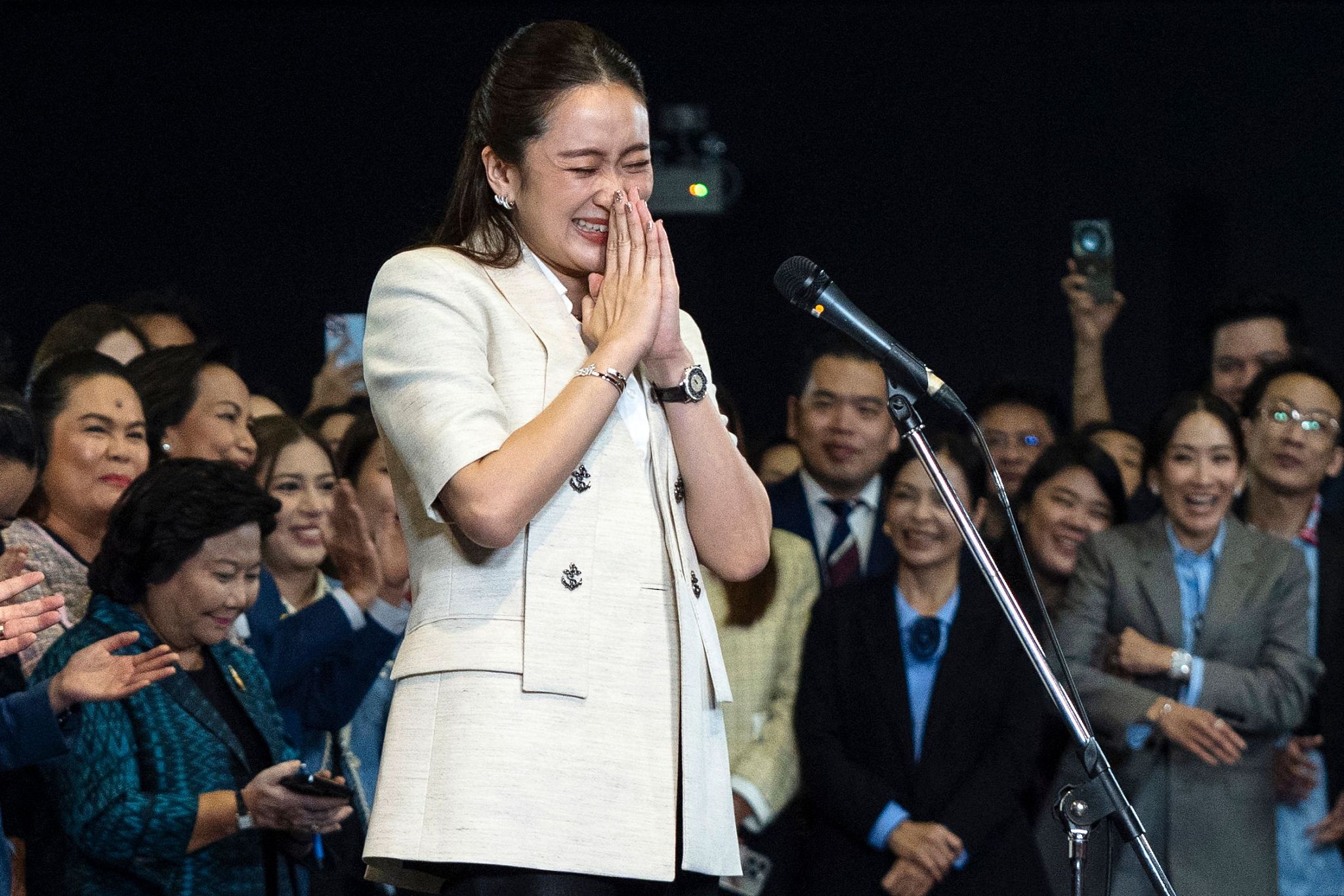 Thailand's new Prime Minister Paetongtarn Shinawatra gestures before a press conference in Bangkok on August 16, 2024. /CFP