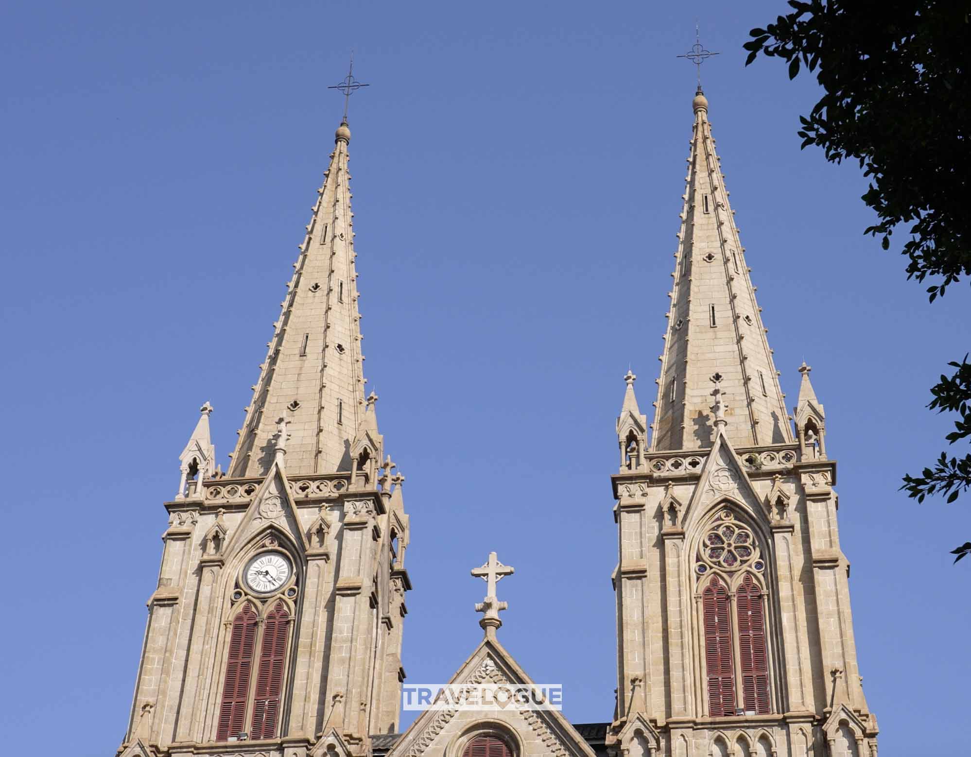 Sacred Heart Cathedral is a popular tourist spot in Guangzhou, Guangdong Province. /CGTN