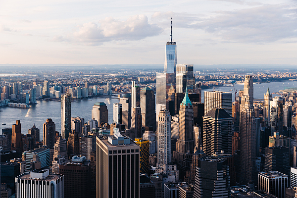 View of the Manhattan financial district in New York, USA. /CFP