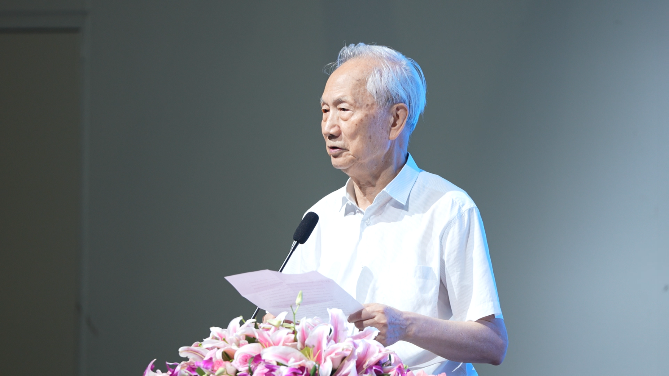 Zhang Bo, academician at the Chinese Academy of Sciences, delivers a speech at the forum in Beijing, China, August 16, 2024. /CGTN