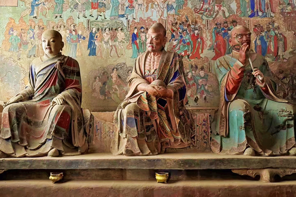 An undated photo shows the sculptures in the Yunlin Temple, Datong, Shanxi Province. /IC