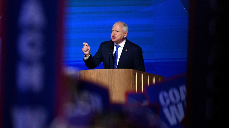 Minnesota Governor and 2024 Democratic vice presidential candidate Tim Walz speaks on the third day of the Democratic National Convention at the United Center in Chicago, Illinois, August 21, 2024. /CFP