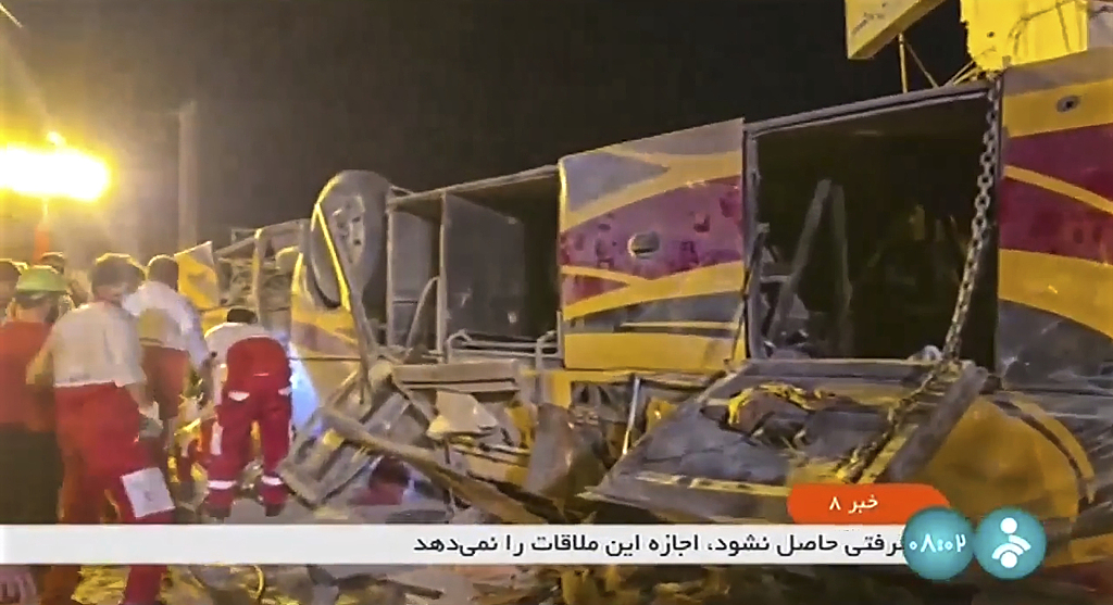 This image taken from a video released by Iranian state television shows the aftermath of a bus crash near Taft, Iran, August 21, 2024. /CFP