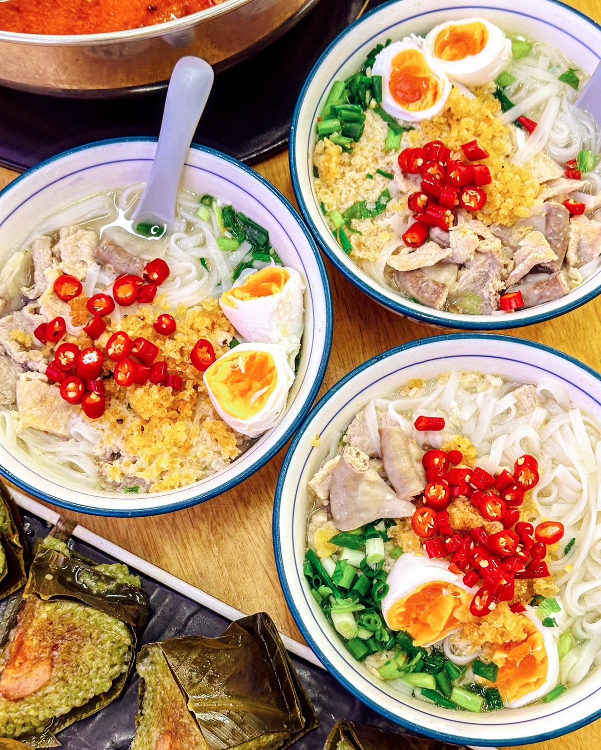 Hou'an Rice Noodles is one of the most popular dishes in Hou'an Town, Hainan Province. /Photo provided to CGTN