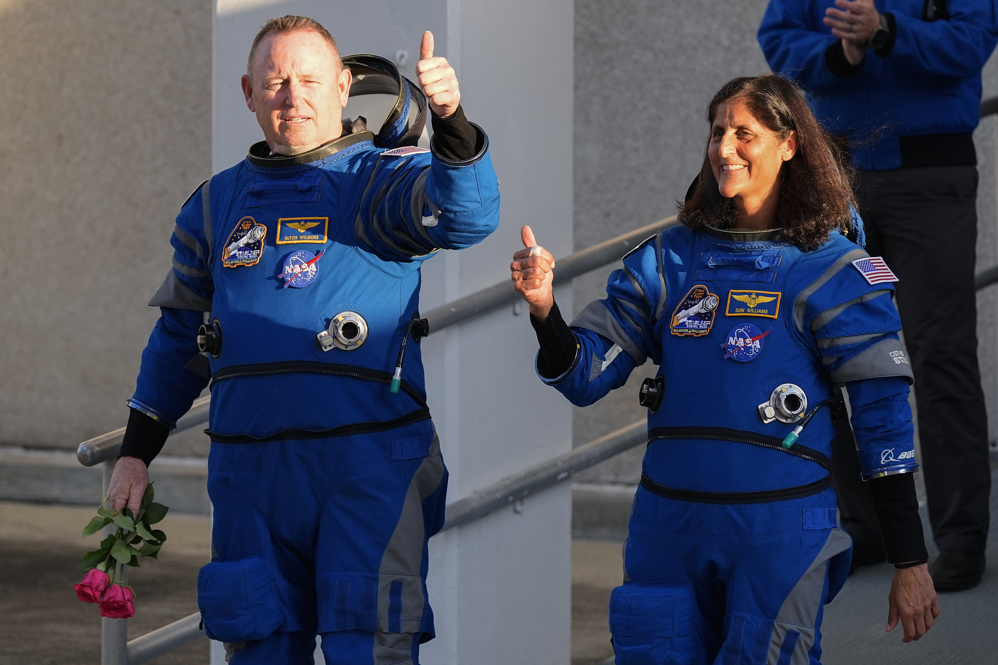 NASA astronauts Butch Wilmore (L) and Suni Williams (R) leave the Neil Armstrong Operations and Checkout Building before their mission to the International Space Station, Cape Canaveral, Florida, U.S., May 6, 2024. /CFP