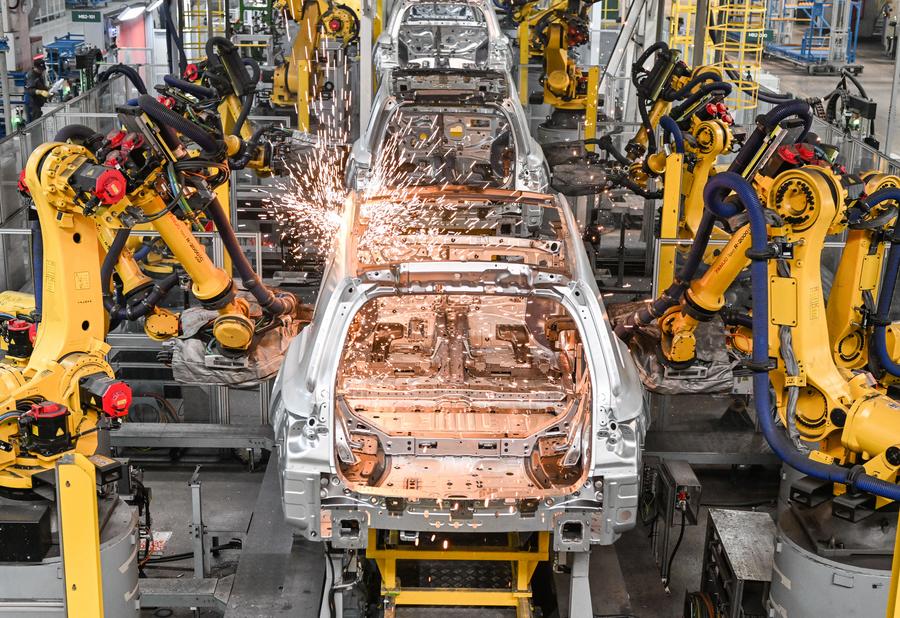 Robots weld bodyshells of cars at a workshop of Chinese electric vehicle (EV) maker Li Auto Inc. in Changzhou, east China's Jiangsu Province, January 10, 2024. /Xinhua