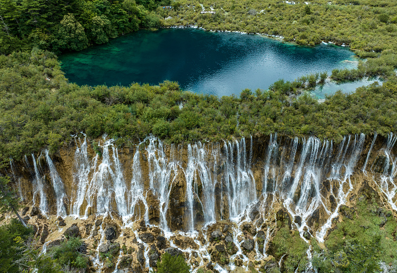 An undated photo shows a breathtaking view in Jiuzhaigou Valley Scenic and Historic Interest Area, Sichuan Province. /CFP